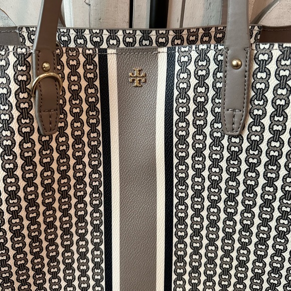 Tory Burch Tote - Picture 2 of 8